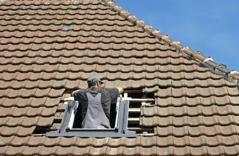 Pose de velux - Saint-Cyr-les-Colons